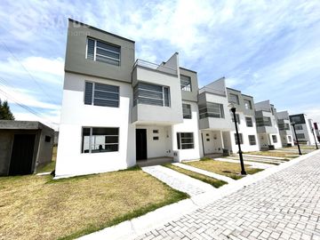 ¡Aplica a crédito VIP! Se vende casa esquinera 120 m², 3 dorm., 2 garajes, sector Fajardo - $89.900