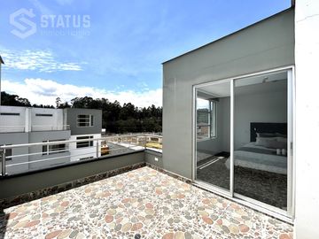 ¡Aplica a crédito VIP! Se vende casa esquinera 120 m², 3 dorm., 2 garajes, sector Fajardo - $89.900