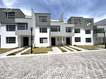 ¡Aplica a crédito VIP! Se vende casa esquinera 120 m², 3 dorm., 2 garajes, sector Fajardo - $89.900