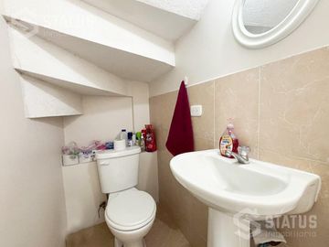 Vendo casa dentro de conjunto, 83m2, 3 Dorm. 1 garaje, Calderón - $49.000