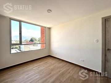 Se vende departamento con ubicación estratégica, 91 m², 3 dorm., 2 garajes, sector Capelo - $80.000