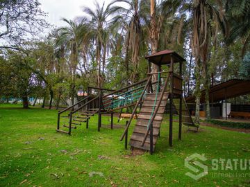 Venta de casa de lujo Sector Capelo