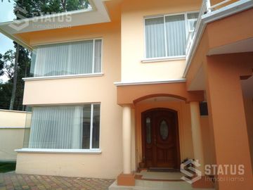 Venta de casa Sector Conocoto, cerca Santa María - Av. Ilaló