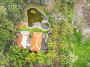 Vendo casa de lujo en urbanización, 750m², Capelo - $790.000