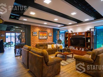 Vendo casa de lujo en urbanización, 750m², Capelo - $790.000