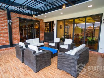 Vendo casa de lujo en urbanización, 750m², Capelo - $790.000