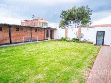 Vendo casa de lujo en urbanización, 750m², Capelo - $790.000