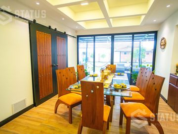 Vendo casa de lujo en urbanización, 750m², Capelo - $790.000