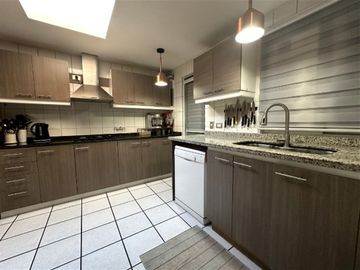Casa en Venta en Quilin / Matías Cousiño
