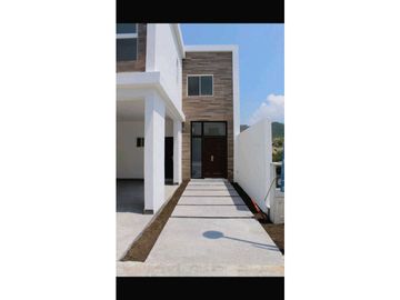 Hermosa casa totalmente nueva en Alamo sur (oportunidad)
