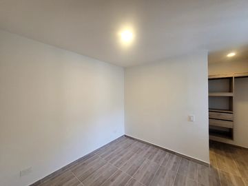 VENDO EN CIUDAD MALLORQUIN CONJUNTO AMORE