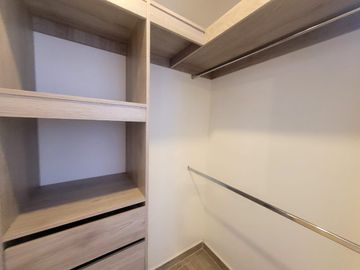 VENDO EN CIUDAD MALLORQUIN CONJUNTO AMORE