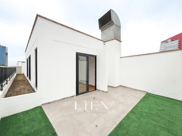 Dúplex con Terraza, Ascensor Directo y Acabados Premium – San Isidro Límite con Miraflores