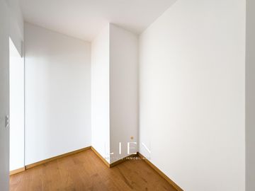 Dúplex con Terraza, Ascensor Directo y Acabados Premium – San Isidro Límite con Miraflores