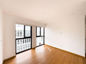 Dúplex con Terraza, Ascensor Directo y Acabados Premium – San Isidro Límite con Miraflores
