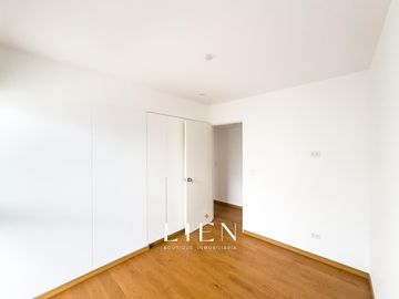 Dúplex con Terraza, Ascensor Directo y Acabados Premium – San Isidro Límite con Miraflores