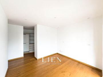 Dúplex con Terraza, Ascensor Directo y Acabados Premium – San Isidro Límite con Miraflores