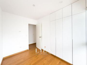 Dúplex con Terraza, Ascensor Directo y Acabados Premium – San Isidro Límite con Miraflores