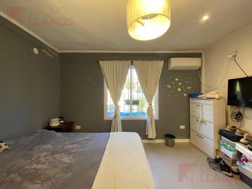 Casa en venta con 2 dormitorios apta crédito con pileta en Valle Verde, Luján.