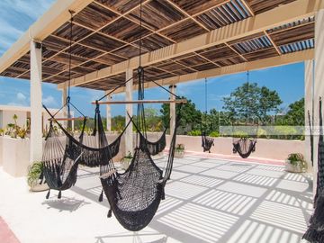 Cocay Pi Studio Swim Up