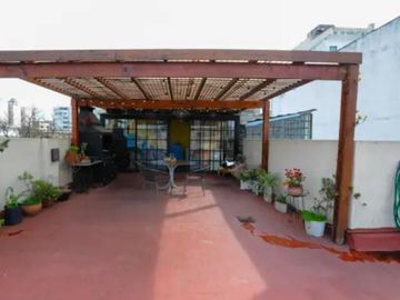 PH en  4 AMBIENTES C/QUINCHO PARRILLA TERRAZA EN BALVANERA