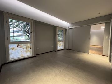 Departamento en venta 4 ambientes más playroom, cochera, reciclado full. Las Cañitas