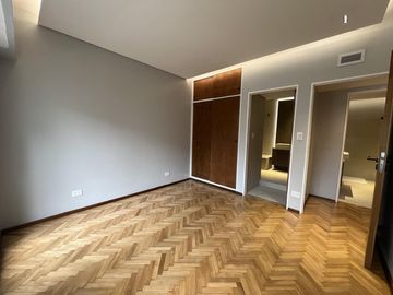 Departamento en venta 4 ambientes más playroom, cochera, reciclado full. Las Cañitas