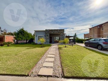 Casa en venta - Barrio Belleville, Canning