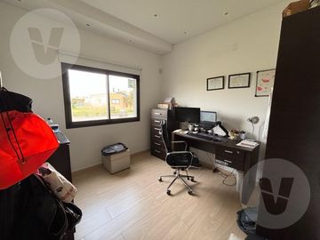 Casa en venta - Barrio Belleville, Canning
