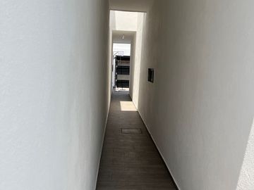 SE VENDE CASA A 3 CUADRAS DE VIA MUERTA