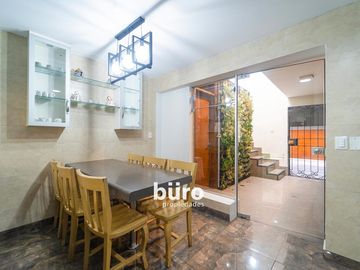 ESPECTACULAR CASA EN VENTA DE 5 DORMITORIOS EN MIRAFLORES