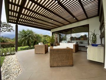 Casa Campestre Parcelación Vía San Antonio La Ceja