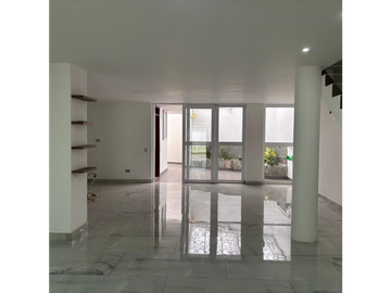Casa en Conjunto en Venta en Ciudad Jardín Cali