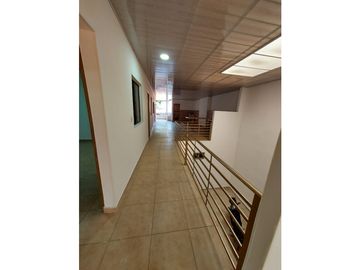 VENTA CASA 2 NIVELES BARRIO LA FLORESTA CN W:9227925