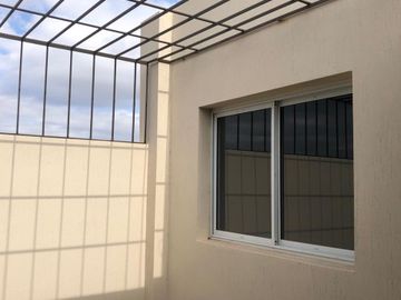 VENTA DEPARTAMENTO EN PB CON PATIO - MAIPU