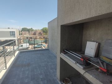 VENTA DEPARTAMENTO EN PB CON PATIO - MAIPU