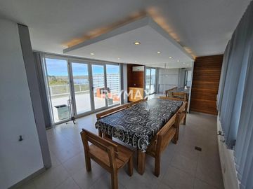 PENHOUSE + 2 COCHERAS EN VENTA - RIBERA URBANA