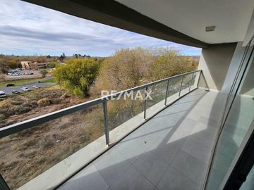 PENHOUSE + 2 COCHERAS EN VENTA - RIBERA URBANA
