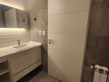 VENTA 4 AMBIENTES A ESTRENAR CON BALCON CABALLITO