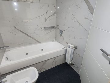 VENTA 4 AMBIENTES A ESTRENAR CON BALCON CABALLITO