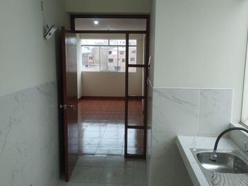VENDO DEPARTAMENTO DE ESTRENO EN ZONA CENTRICA EN BREÑA