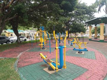 CASA EN VENTA LA JOYA URBANIZACIÓN MJURANO NORTE DE DAULE.Y.Def