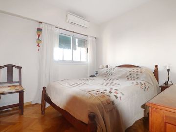 VENTA DEPARTAMENTO 4 AMBIENTES FRENTE COLEGIALES