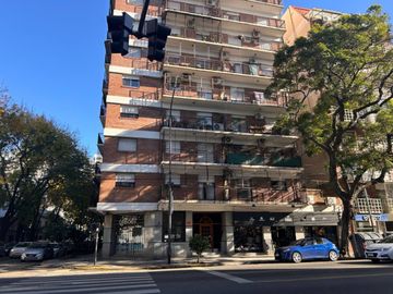 VENTA DEPARTAMENTO 4 AMBIENTES FRENTE COLEGIALES