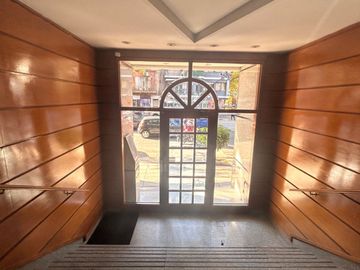 VENTA DEPARTAMENTO 4 AMBIENTES FRENTE COLEGIALES