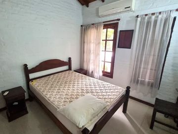 VENTA CASA ARANJUEZ 4 AMB - PILETA - Escobar