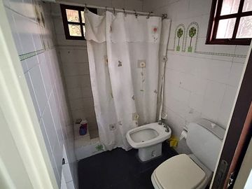 VENTA CASA ARANJUEZ 4 AMB - PILETA - Escobar