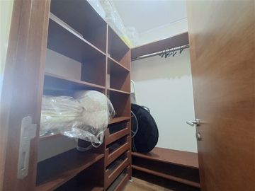 Departamento en Venta en Albert Le Blanc 1800