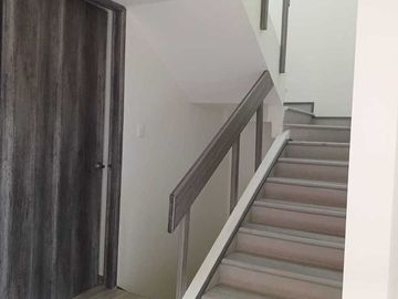 CASA EN VENTA EN PUEBLA EN LA ANTIGUA CEMENTERA