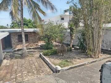 Casa EN ESQUINA en venta en Col. Pocitos y Rivera. VERACRUZ, VERACRUZ